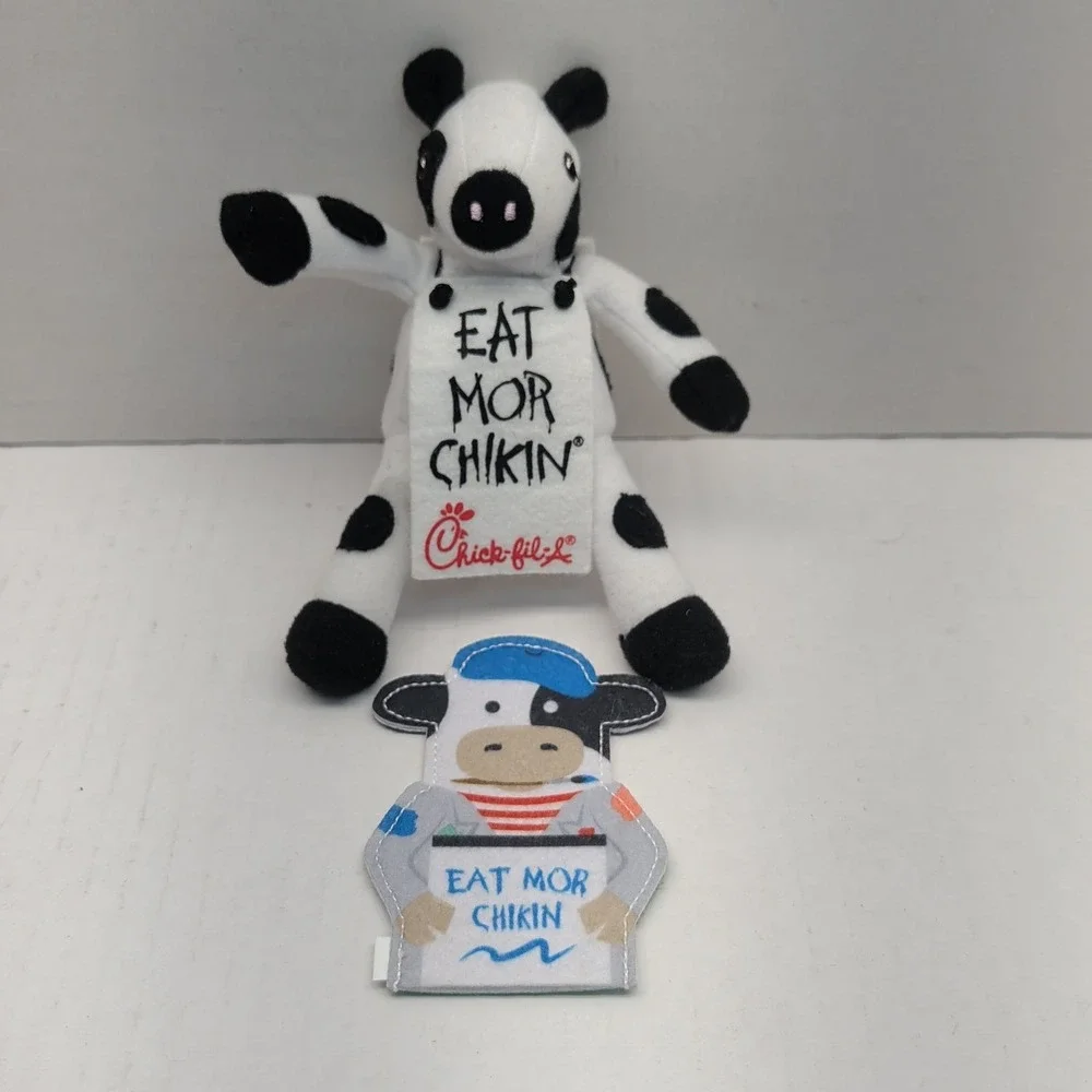 Chick-fil-A Eat Mor Chikin Cow Plush 6 inch and Double Sided Finger Puppet Set
